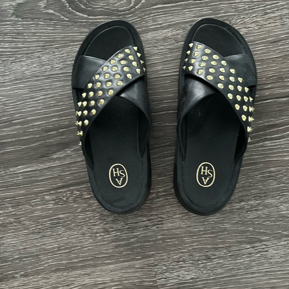 gently worn in good condition Ash sandals. size 37. (i wear size 6 1/2 women’s)